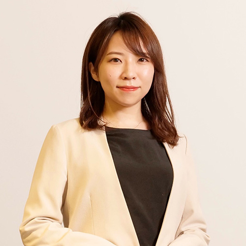 谷本 奈央の写真