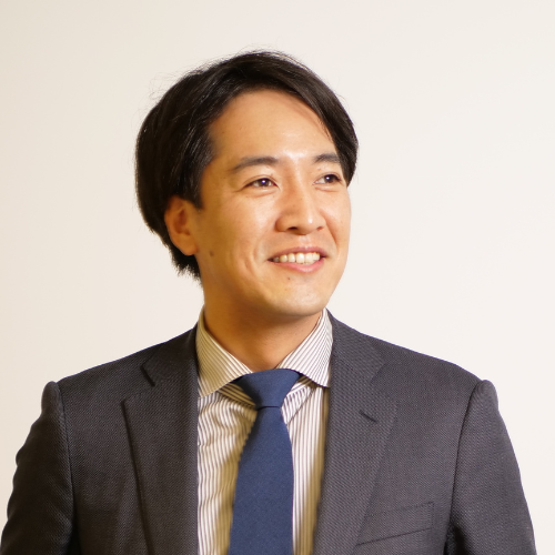 青山 友樹の写真